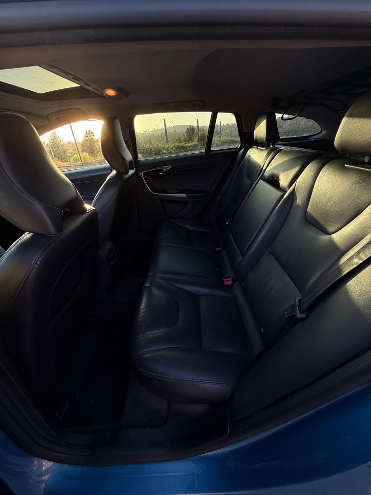 Volvo v60 D6 Híbrido Plug-in