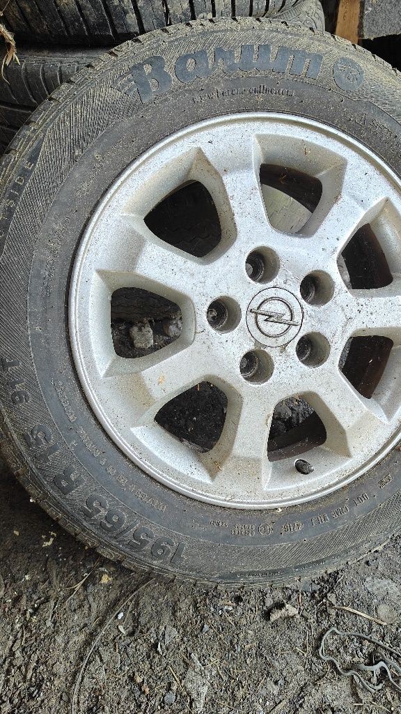 Felgi 15 '' opel 5 śrub z oponami