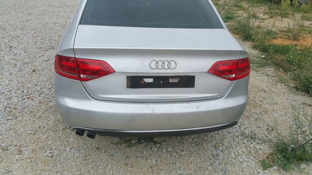 KLAPA BAGAŻNIKA tylna tył Audi A4 B8 2008r LX7W srebrna Sedan