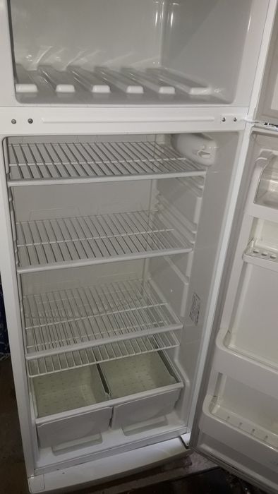 Продам бу хлодильник STINOL робочий.