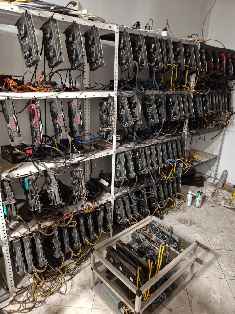 Mining farm rigs
