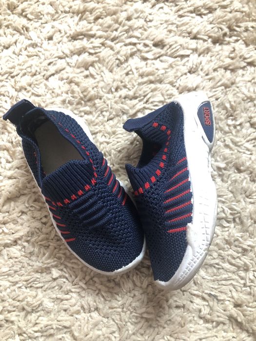 Кеды легкие с сеточкой. Кроссовки