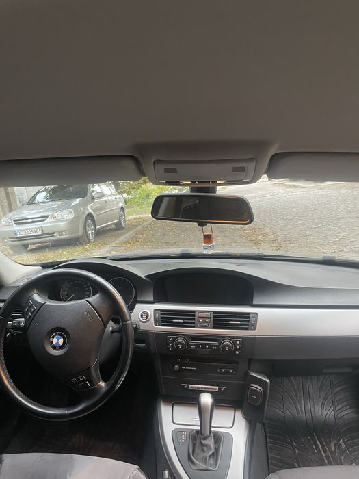 Продаю BMW 320 D e91