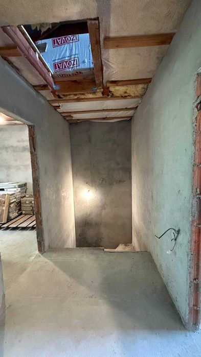 Таунхаус з ремонтом (під чистове оздоблення) в Ірпені.