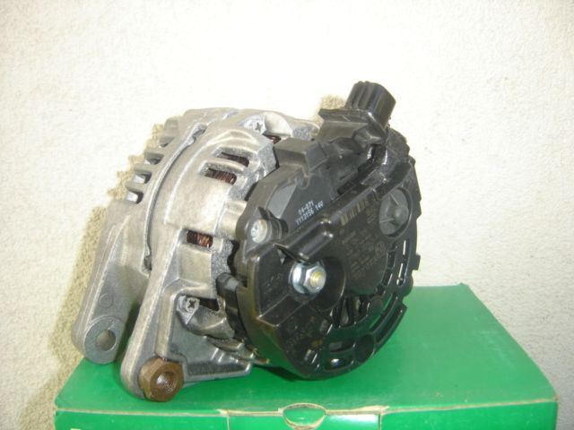 Alternator Toyota Avensis 1.8 VVTi Corolla Auris 1.4 VVTi / Yaris