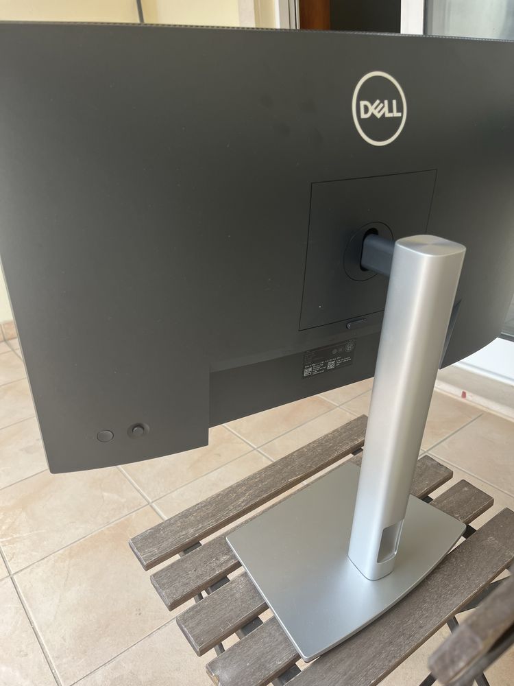 Monitor Dell P2422H giratorio