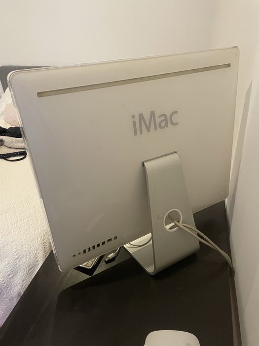 iMac A1200, com rato e teclado originais
