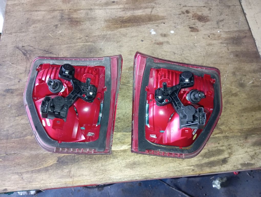 Lampy klapy bagażnika citroen C5 x7 III kombi