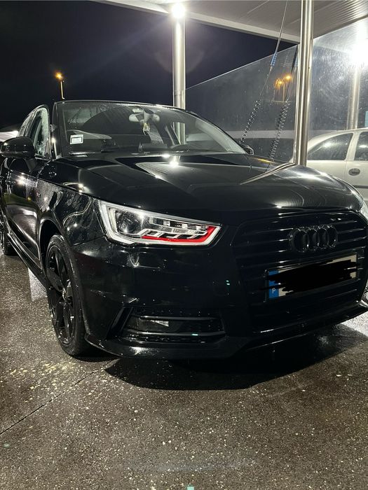 Audi A1 S-LINE ano 2018