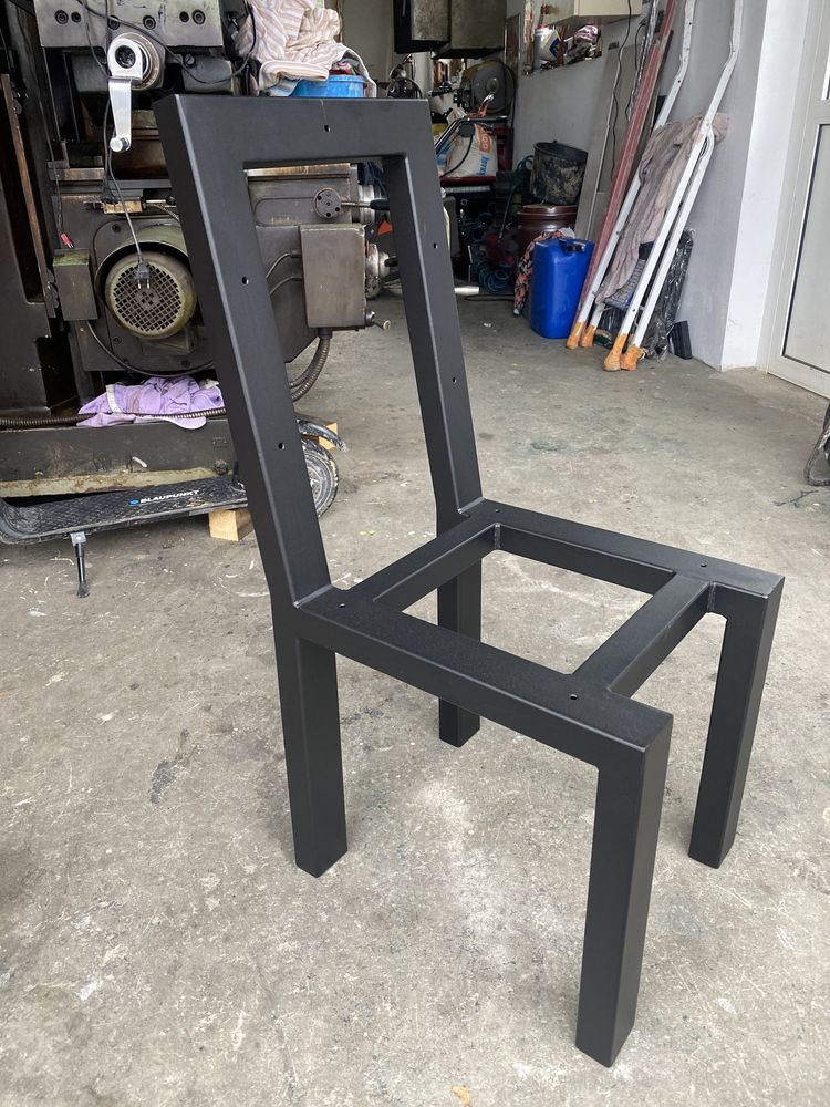 Krzeslo metalowe