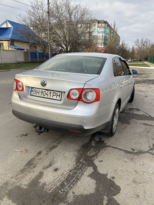 Джетта 1.6 Газ/Бензин Автомат