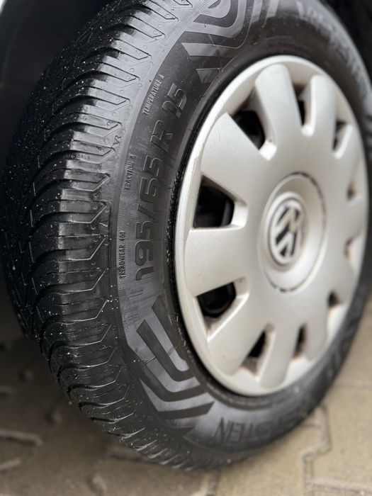 Volkswagen Golf  -2003 року