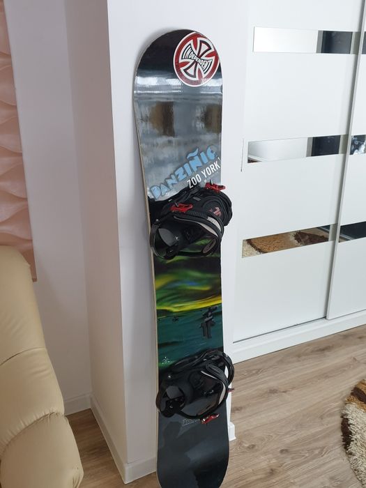 Snowboard 2 deski i wiązania rossignol technine Option FreePlus