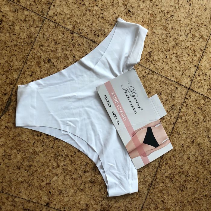 Conjunto cuecas senhora