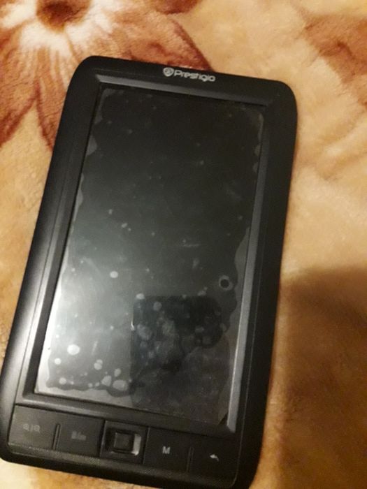 Продам Електронну книгу "7"  Prestigio