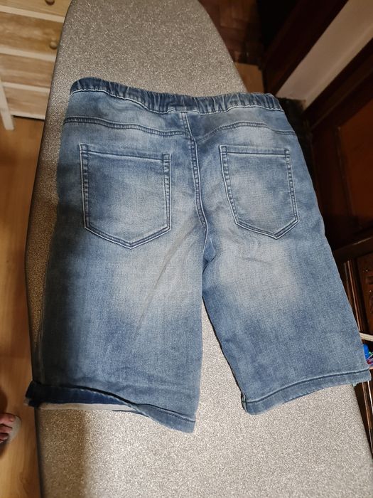 Calções ganga escura com elastano