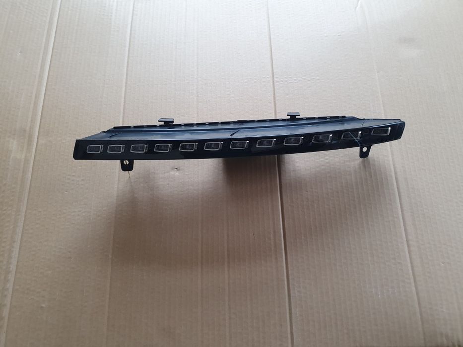 Указатель поворота вказівник поворотник поворот повторювач лед Audi Q7