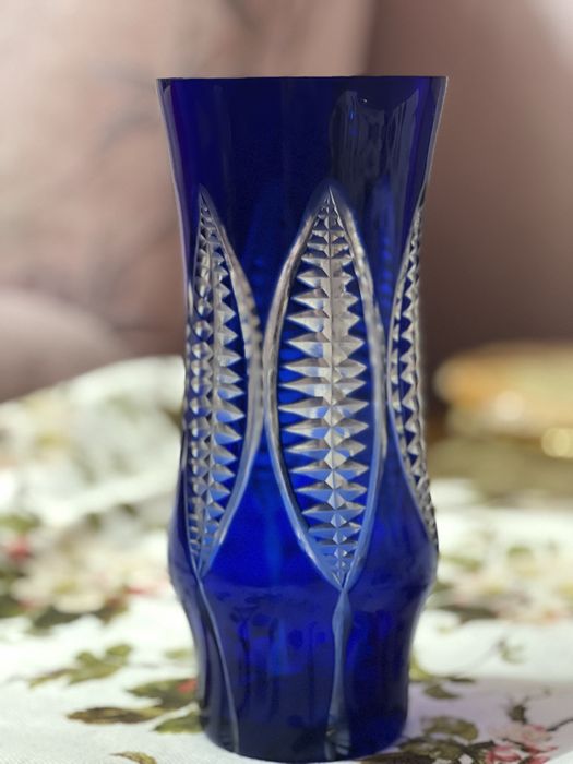 Ваза кобальтове скло