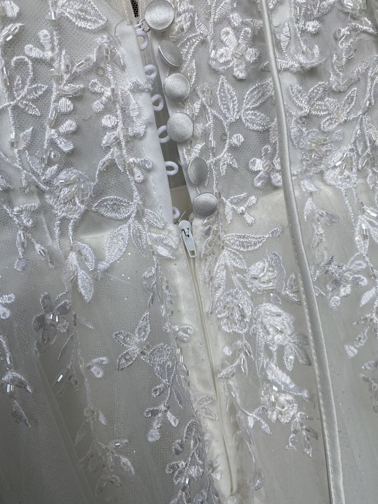 Suknia ślubna - stan idealny salon camille