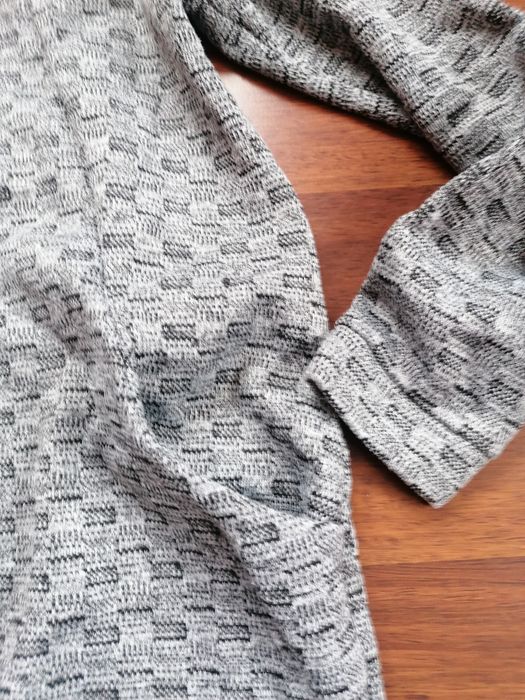 Rozm. M, Szara sukienka bombka z długim rękawem