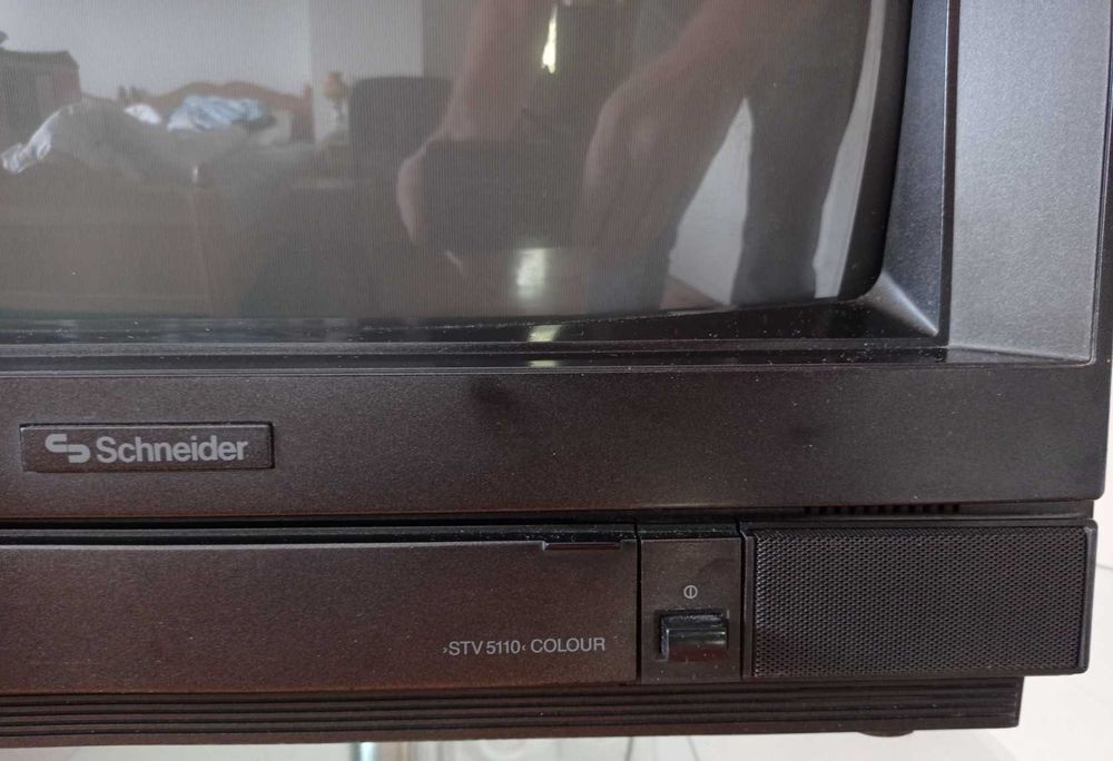 Sprzedam telewizor Schneider kolor stereo 20 cali