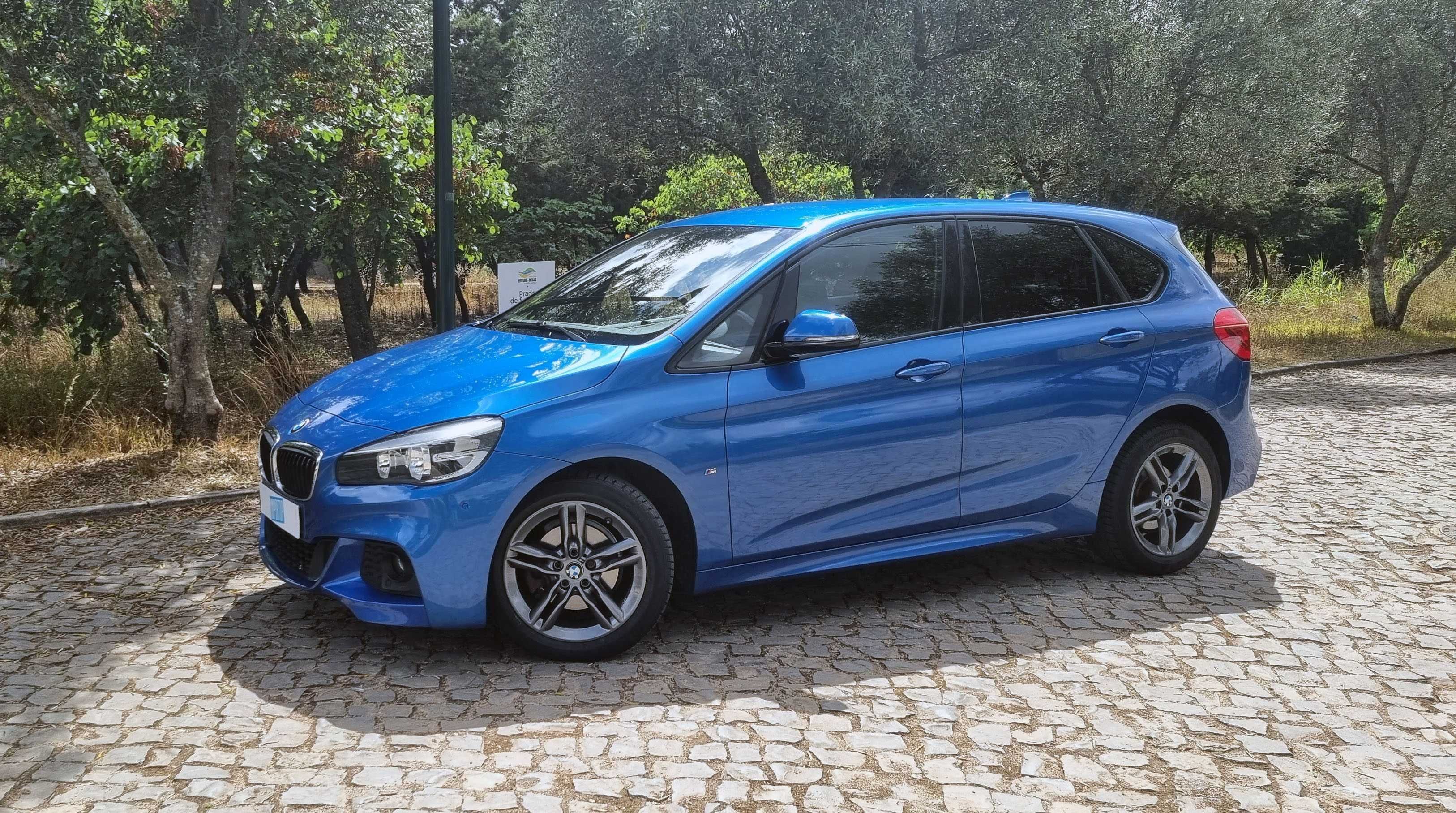 BMW 216d Pack M - Caixa Auto