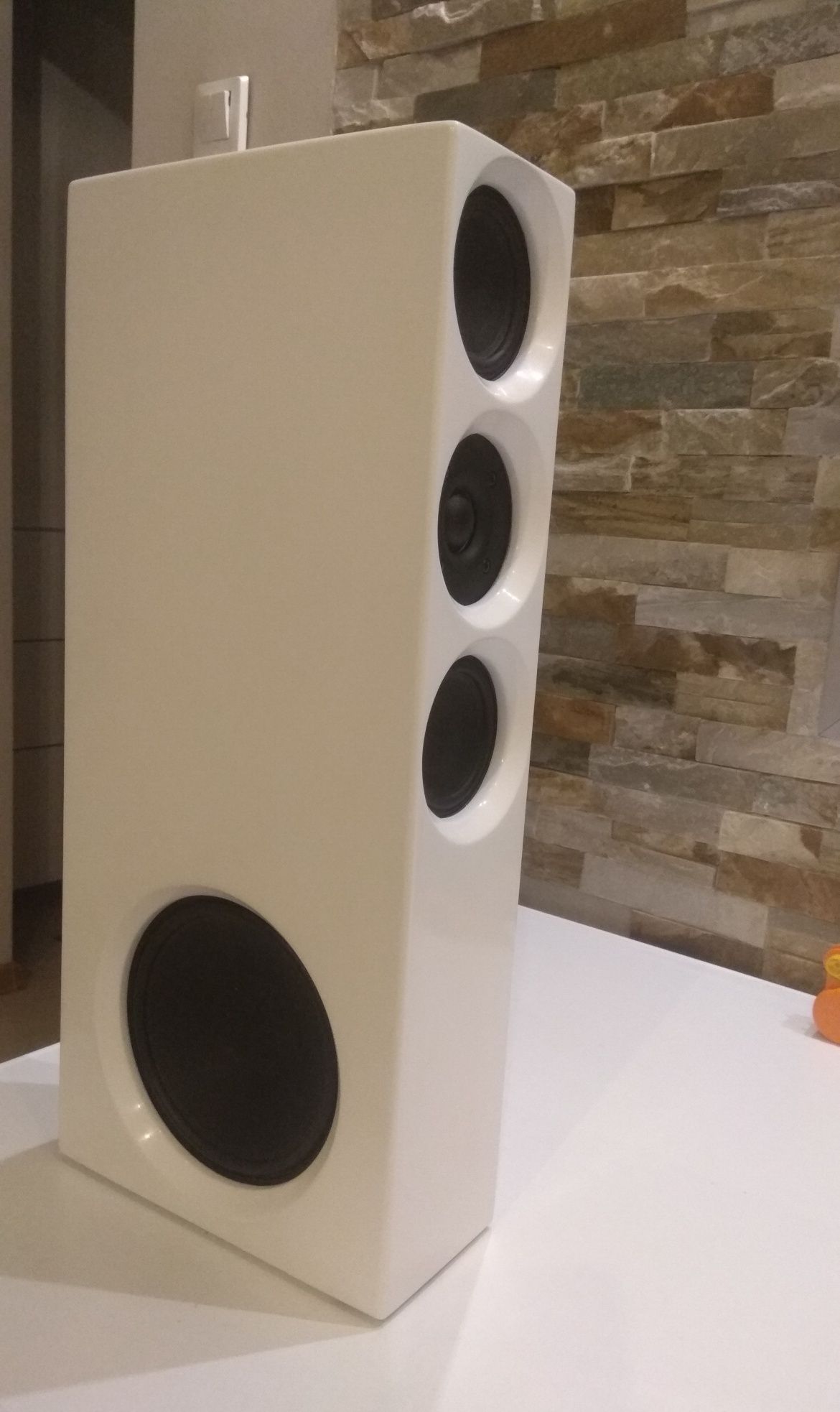 JAMO kolumny biały połysk ( kEF R500  dynaudio ) trójdrożne