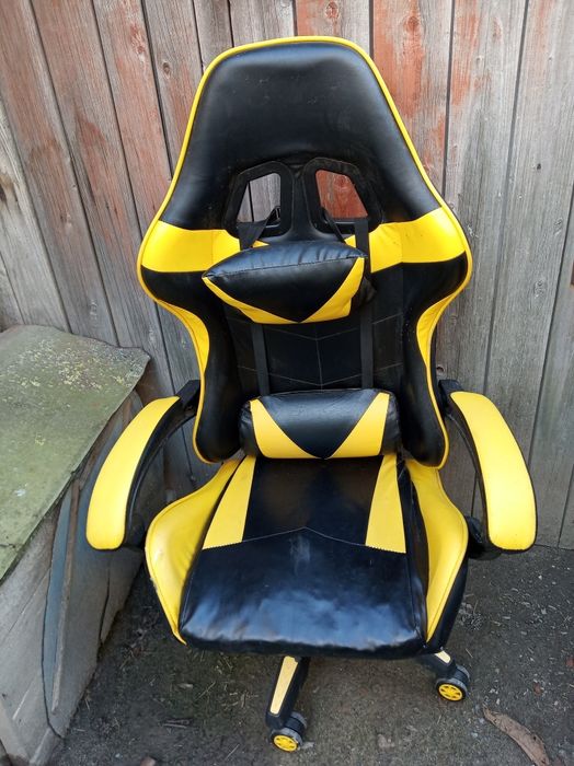 Офисное кресло большое