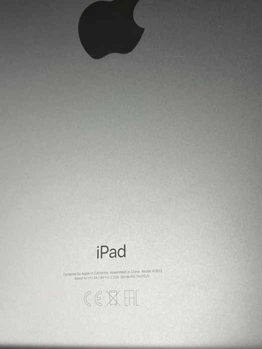 Ipad 9th gen 64Gb , Iphone 15 pro max icloud