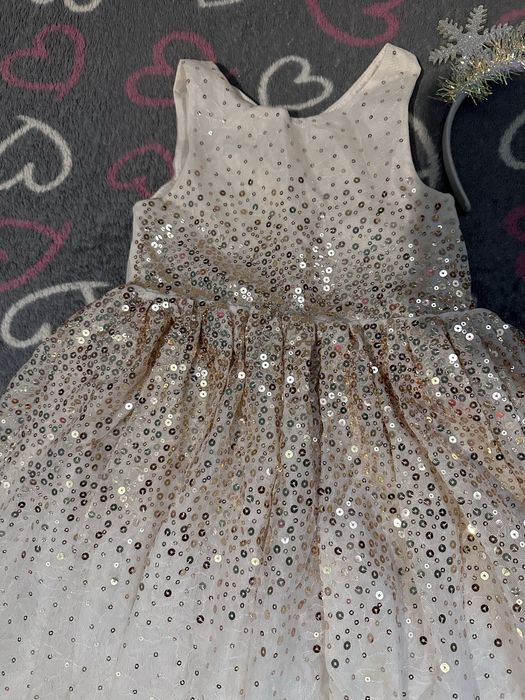 Сукня Hm і обруч сніжинки