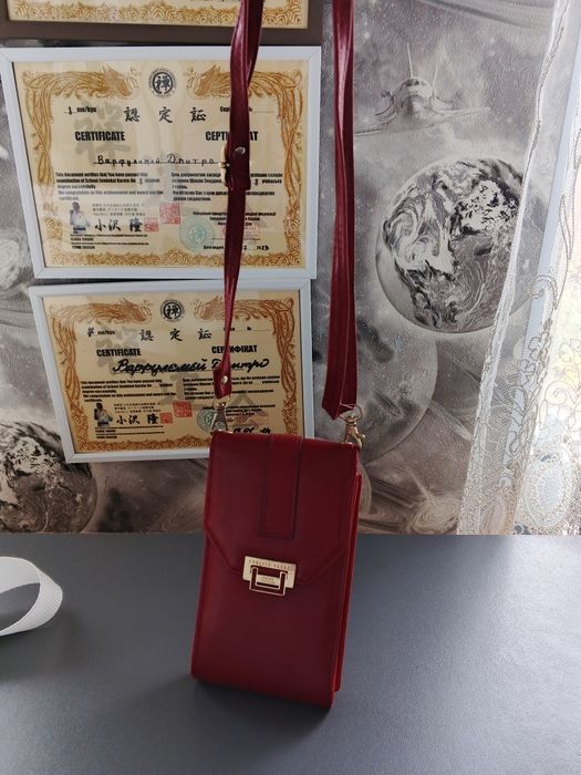 Жіночий клатч-сумочка