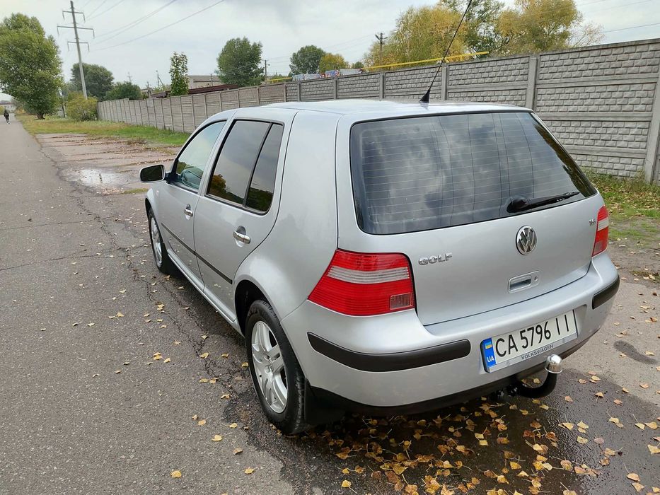 Volkswagen Golf 4 в рідній фарбі/1.6 МПІ/Супер стан