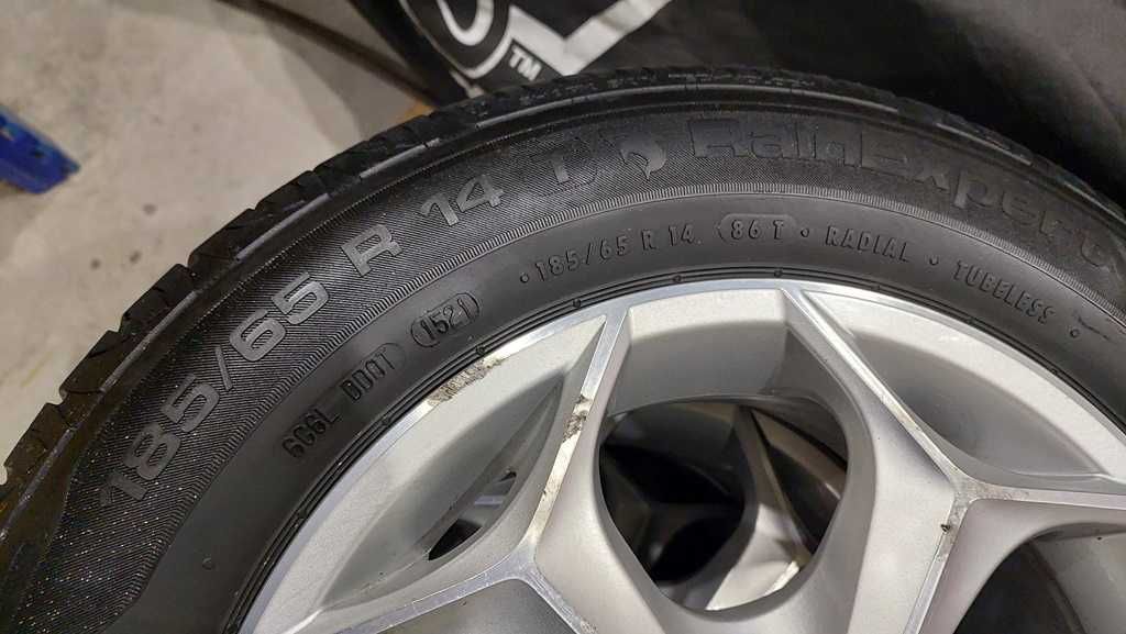 Шини, Резина, Скат/Гума, Покришка Р14, Uniroyal, 185/65 R14 RainExpert