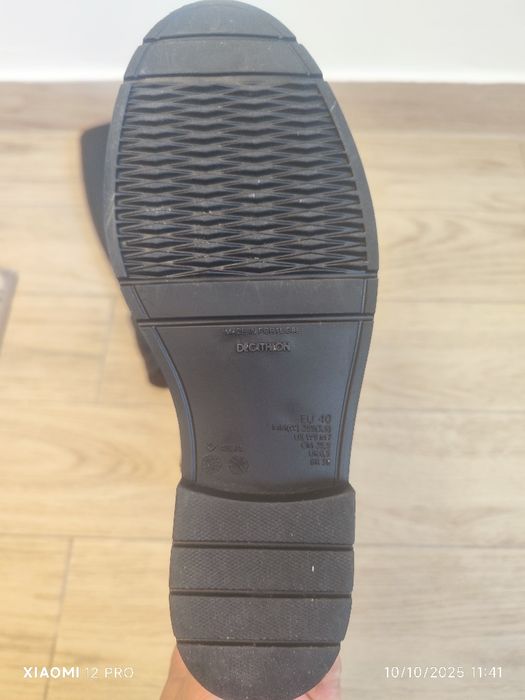 Botas equitação Decathlon Semi Novas