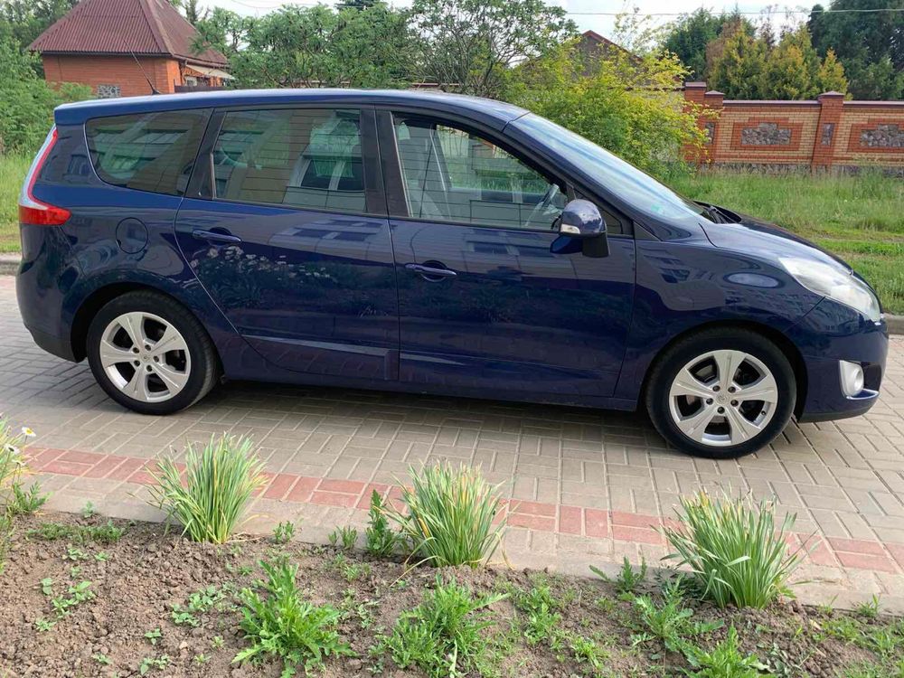 RENAULT Grand Scenic 2009