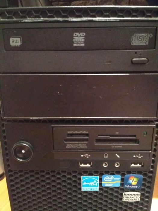 Workstation Lenovo Thinkstation S30