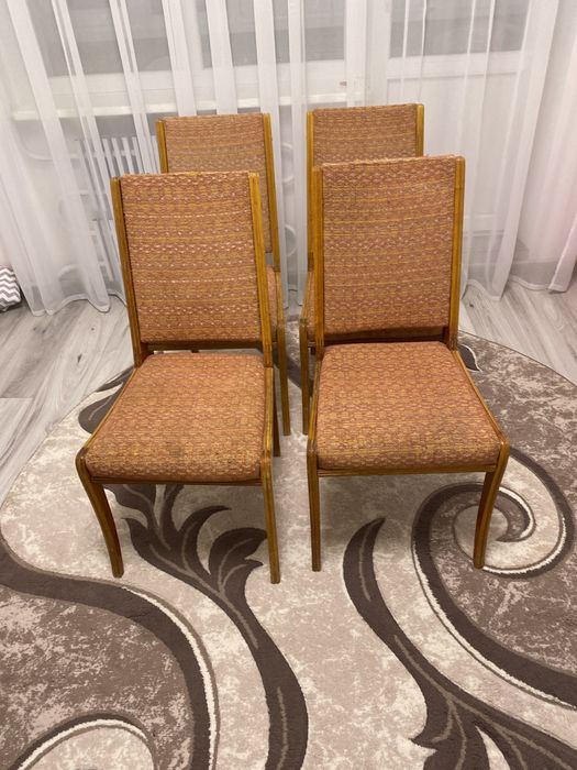 Стілець/крісло/стільці