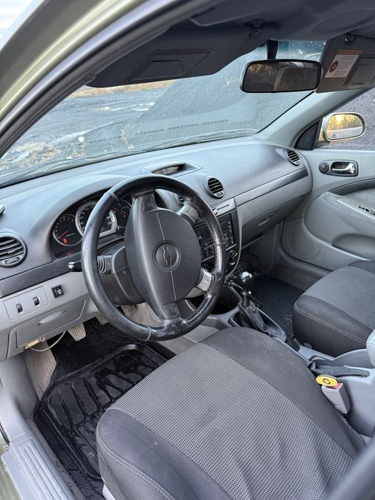 Авто Chevrolet Lacetti SX газ/бенз