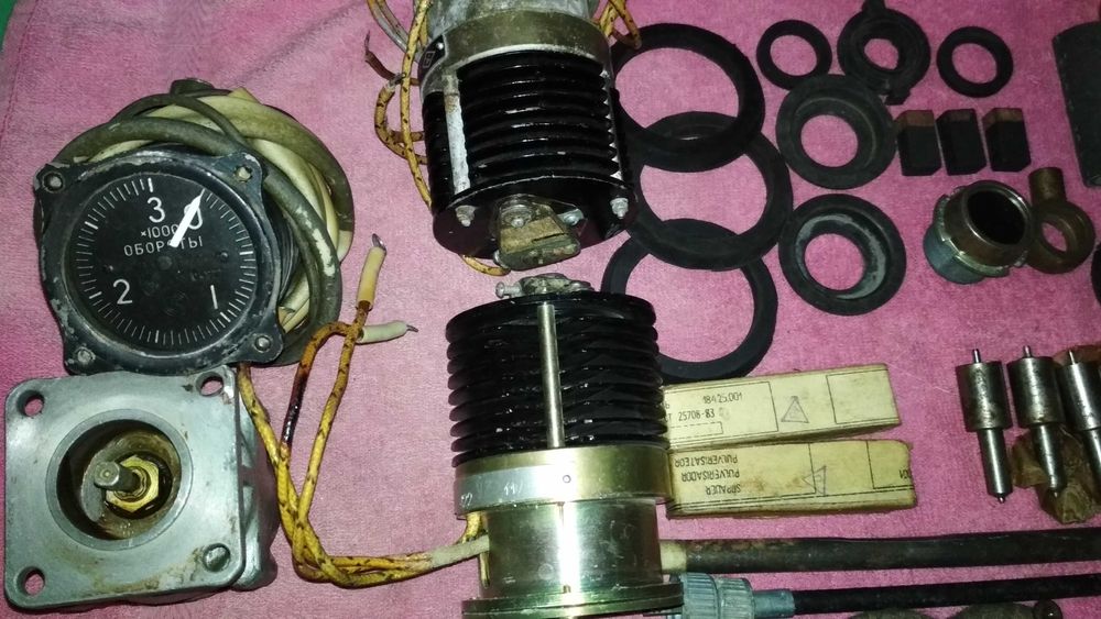 Регулятор напряжения УРН 6ч 12/14 дизель генератора 172.04.102