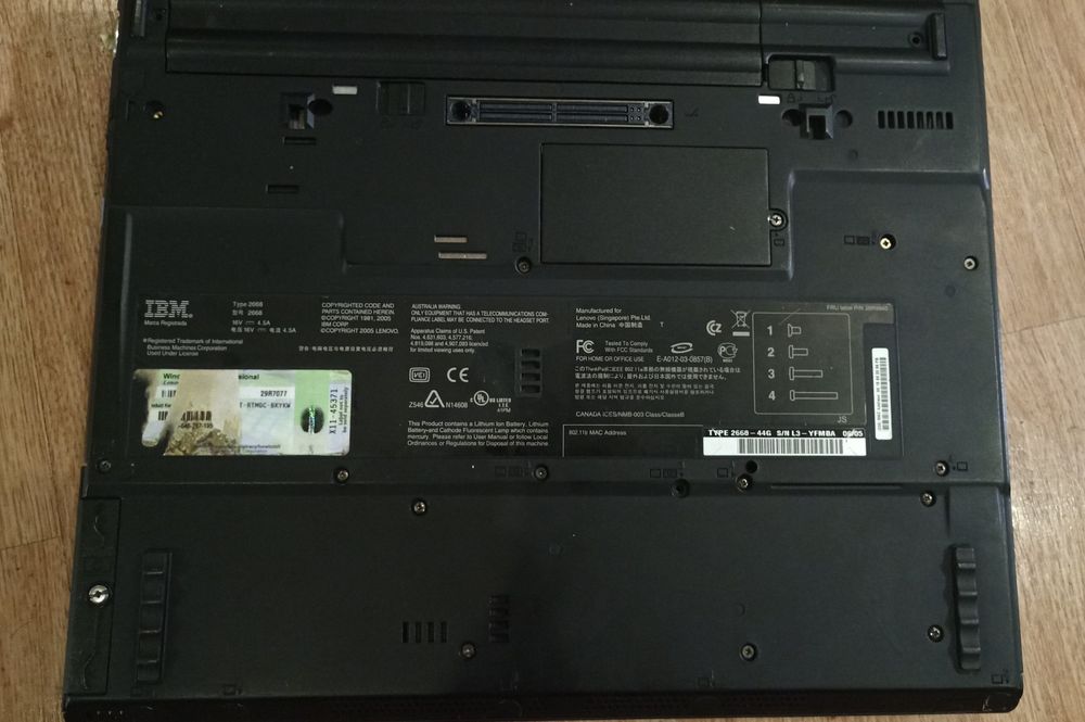 ноутбук на запчасти,(iвм~2668~44~drivers~windows~7)+зарядка.