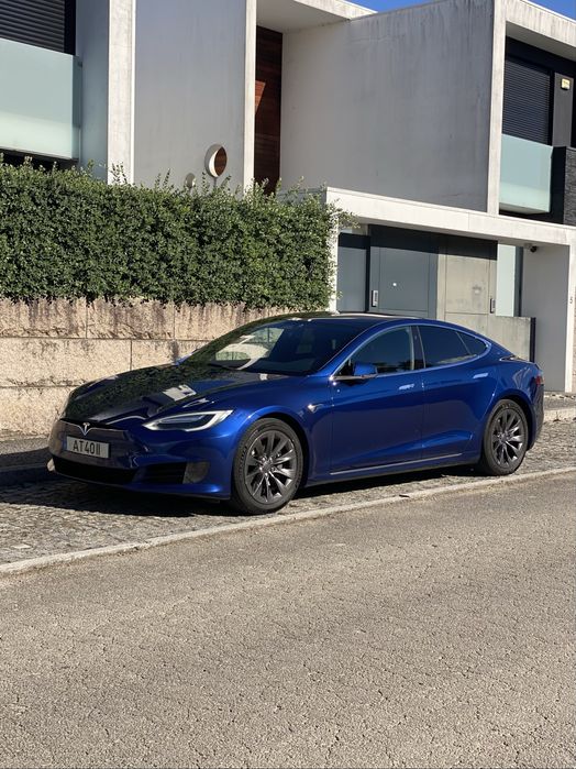 Tesla Model S 75