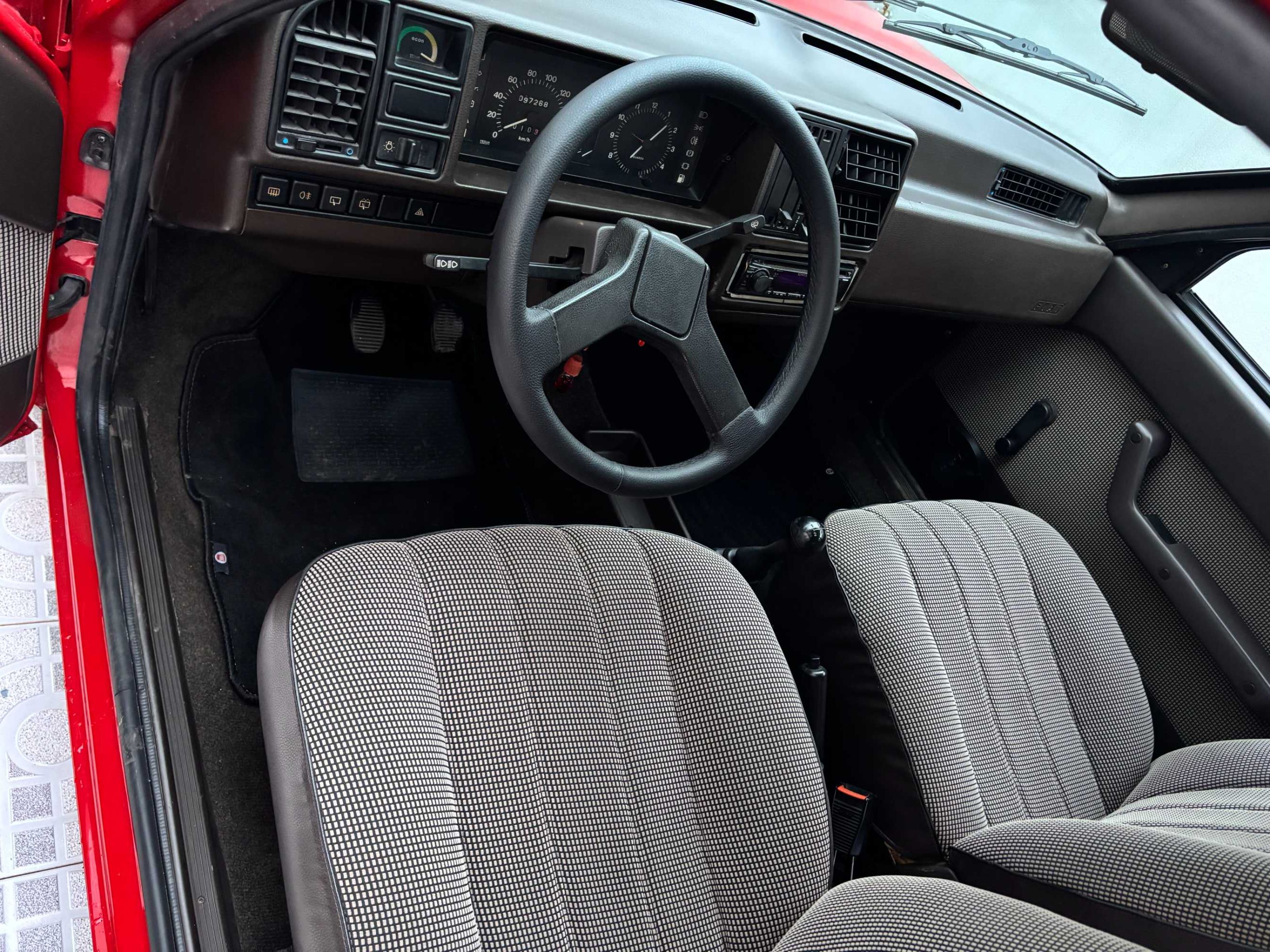 Vendo ou troco Fiat Ritmo 70 CL - Restaurado em Ótimas Condições