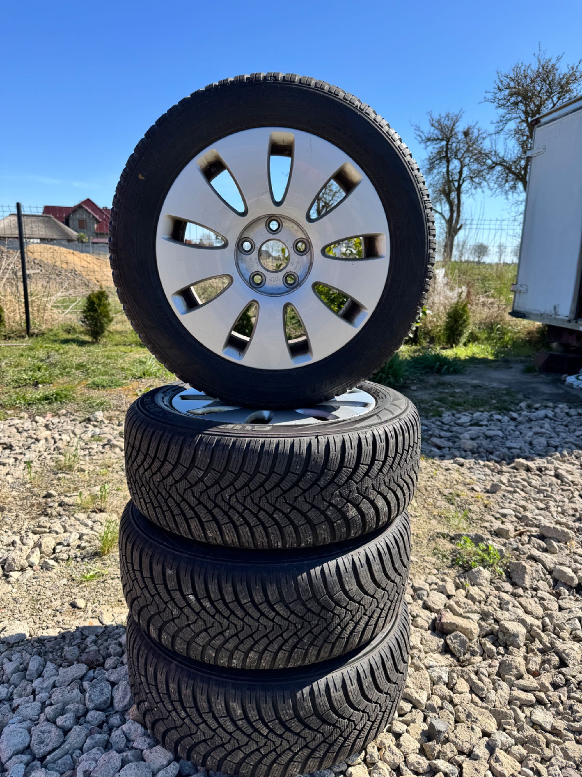 Audi A4 B7 Alufelgi+ Opony Falken 205/55 R16 M+S