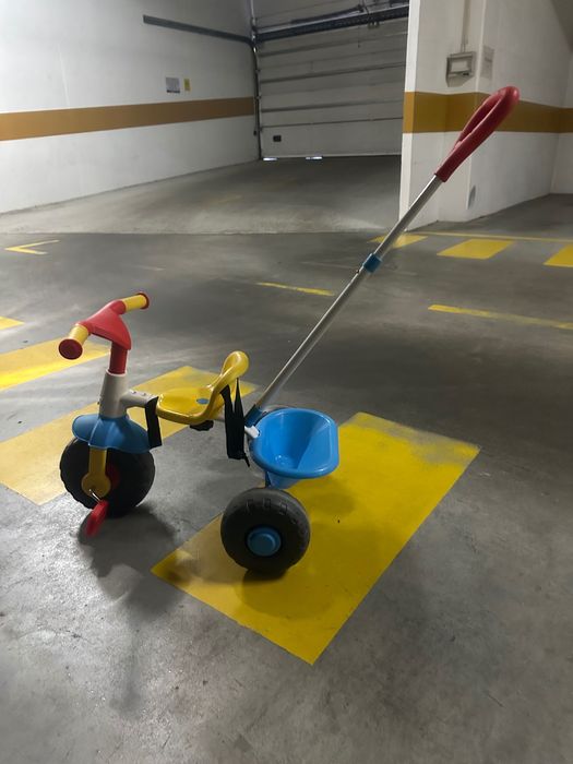 Triciclo criança