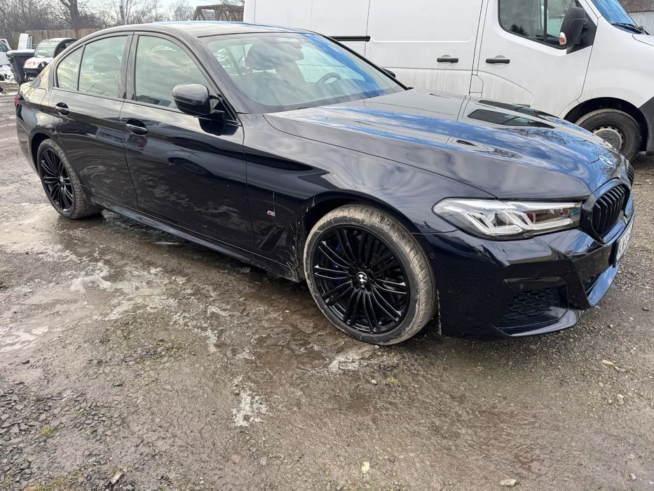 BMW Seria 5 BMW G30 LCI LIFT 545e 545 3.0 benzyna 400 KM plugin full m pakiet