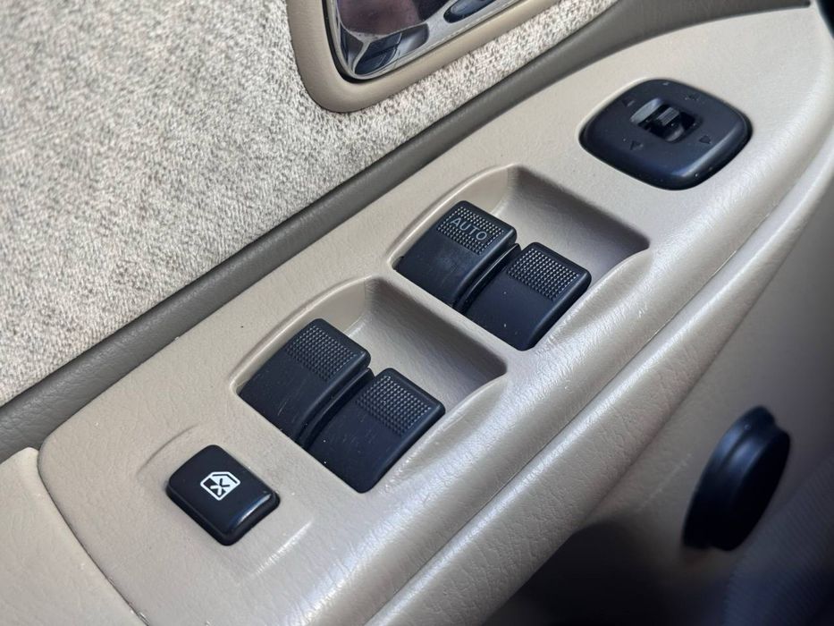 Mazda 323 (Protege) 2003