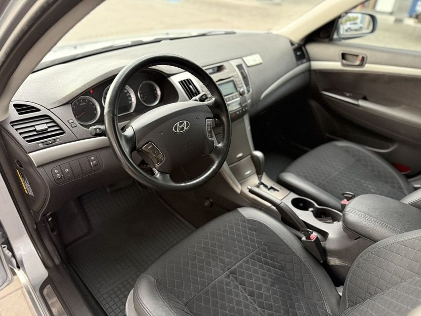 Продам Hyndai Sonata 2.0i automat 2008