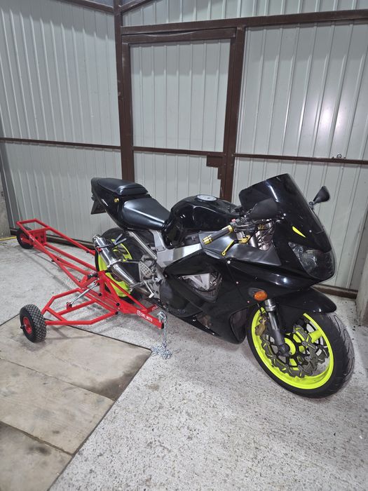 Wheelie spider urządzenie stelaż do nauki jazdy na jednym kole