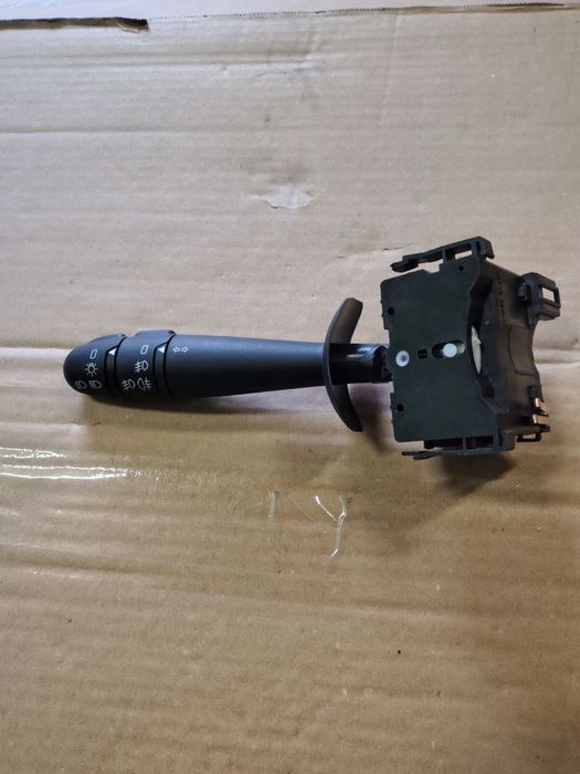 Перелючатель поворота