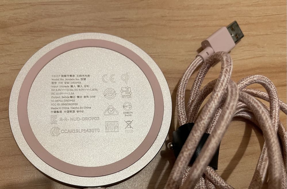 Беспроводное зарядное устройство Native Union Drop Wireless Charger
